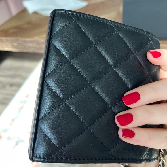 Chanel trendy cc mini black flap gold hardware - Picture 12 of 17